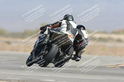 media/Oct-04-2025-CVMA (Sat) [[408bcdd6e4]]/Race 4-Formula Middleweight (Holeshot)/